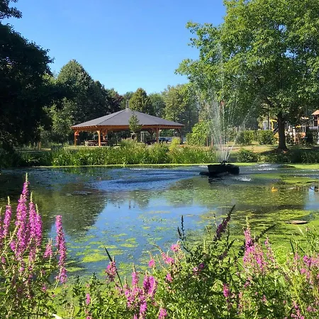 Appartamento Cozy 120m² With 3 Bedrooms And 1 Cinema Useldange