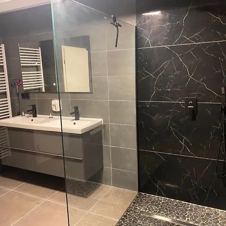 Cozy 120m² With 3 Bedrooms And 1 Cinema Useldange